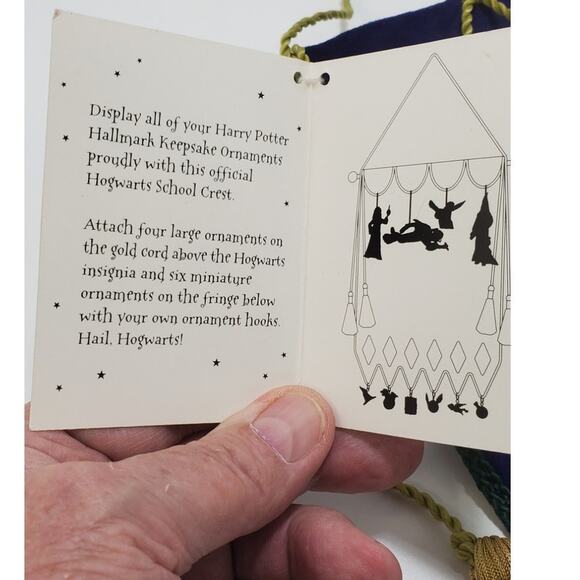 VTG Hallmark Harry Potter Ornaments and Hogwarts Crest Ornament Display Banner - Picture 10 of 11